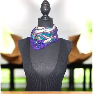 Vintage 90s Scarf Elegant Purple and White Scarf Sz 40”X36”